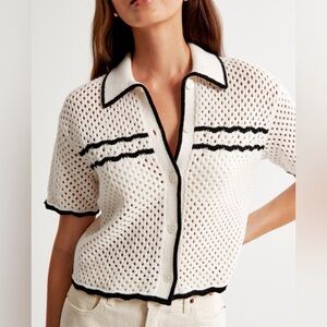 Abercrombie & Fitch women's crochet style button up polo size large